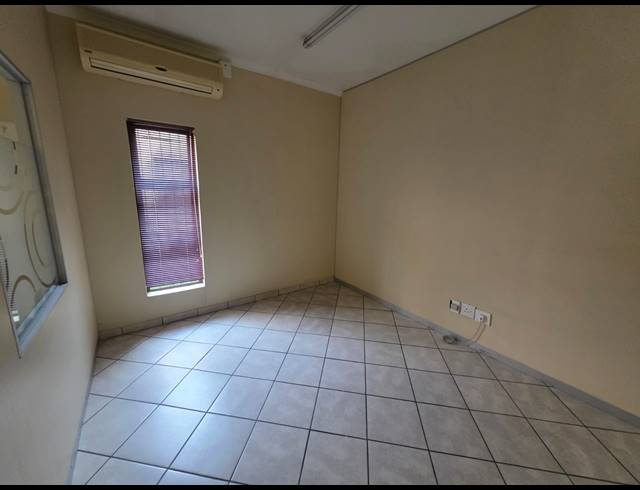 921.50M² BUSINESS TO LET IN SASOLBURG EXT 5